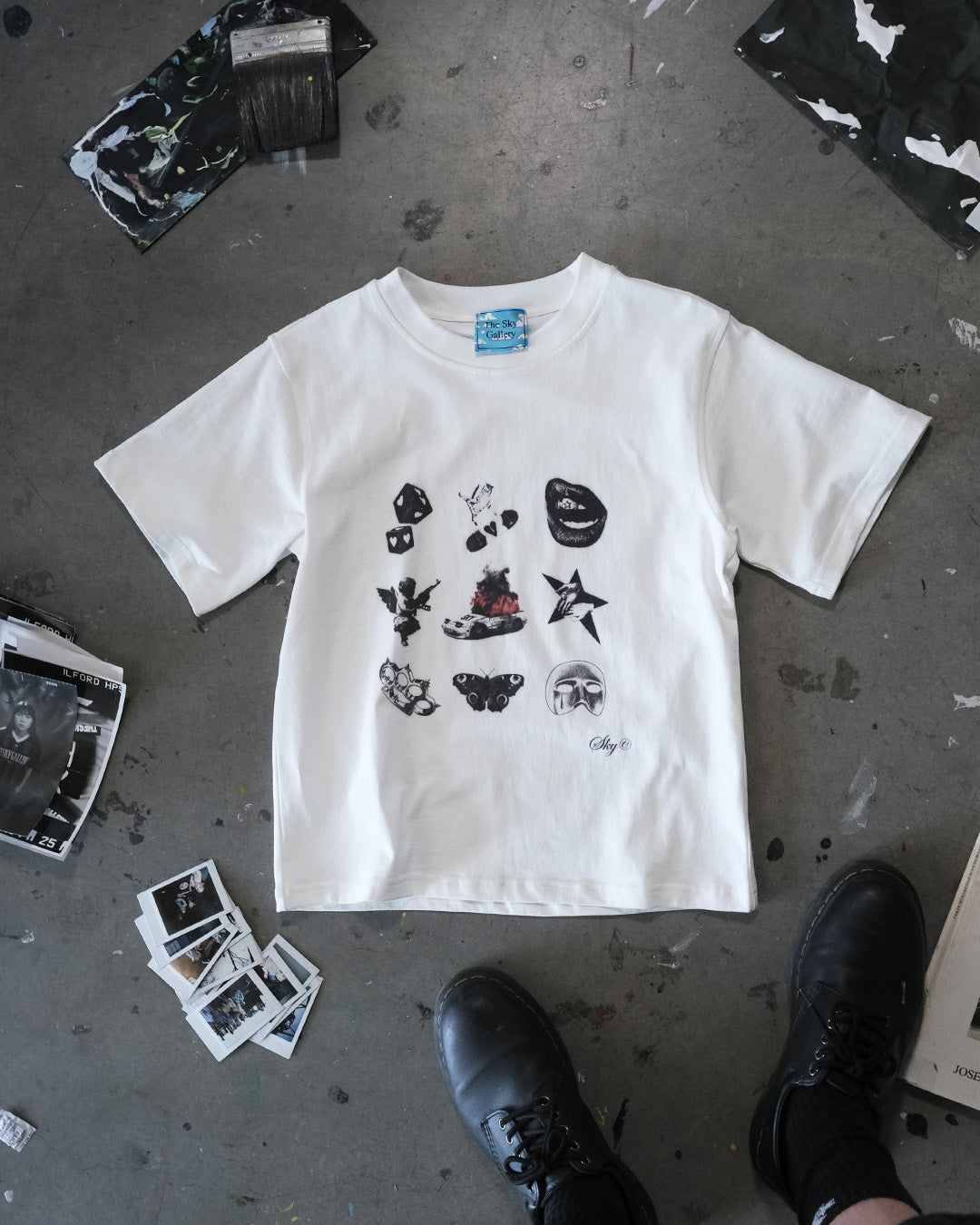 Retro Black and White tee